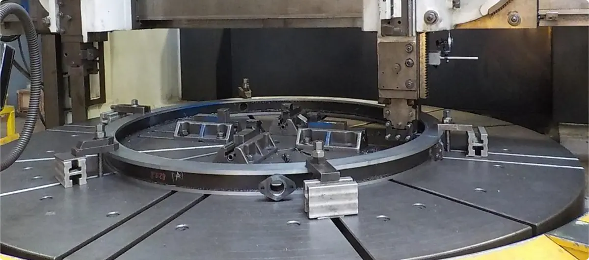 Seal ring guide bearing